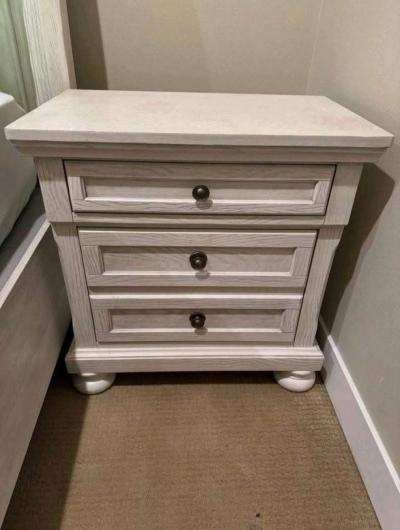 Ashley 7piece Bedroom set - Thumbnail 3