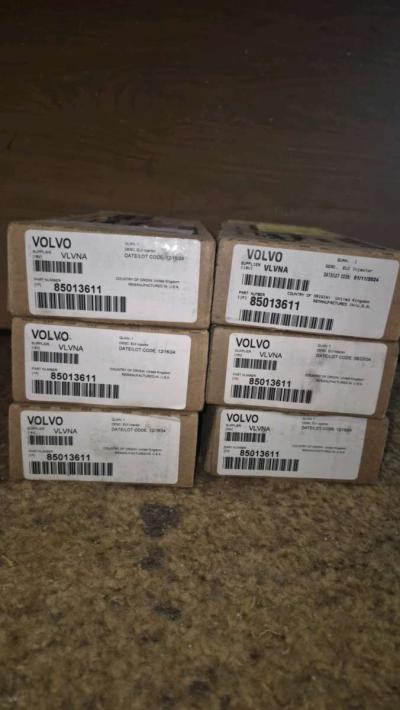 Volvo Mp8 injectors set of 6 - Thumbnail 4