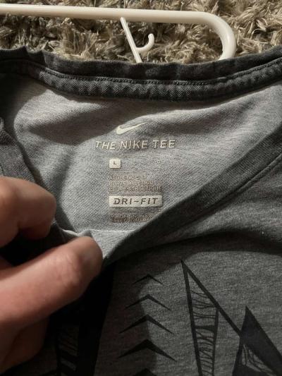 Georgia Nike - Thumbnail 3