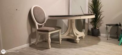French Market dining table with 3vm chairs - Thumbnail 2