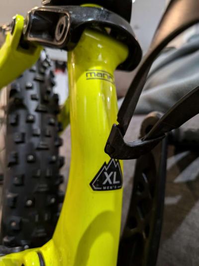 XL Frame 27 inch tires Specialized - Thumbnail 4