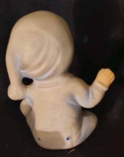 porcelain sitting baby - Thumbnail 2