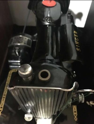 Singer 222k Sewing Machine - Thumbnail 6