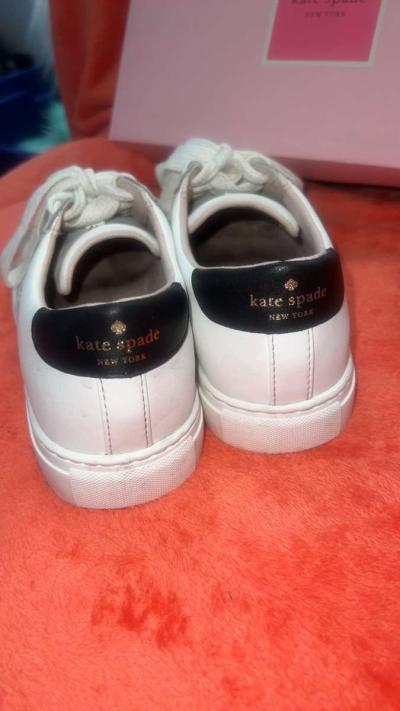 Kate Spade white leather shoes with black spade accent size - Thumbnail 3