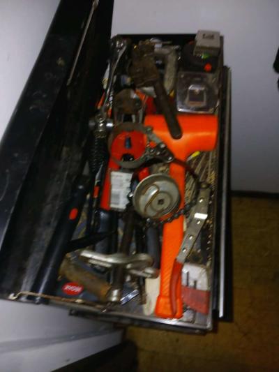 toolbox and tools - Thumbnail 4