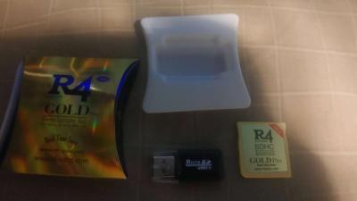 r4 gold pro with games and SD card - Thumbnail 5
