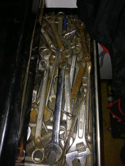 toolbox and tools - Thumbnail 5