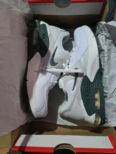 brand new womens nike
