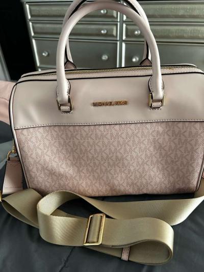 NEW MICHAEL KORS TRAVEL BAG  FOR SALE - Thumbnail 5