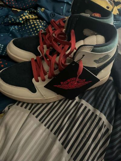 jordan 1s - Thumbnail 2