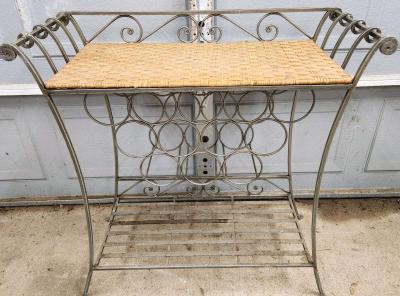 wine table rack - Greenville, South Carolina