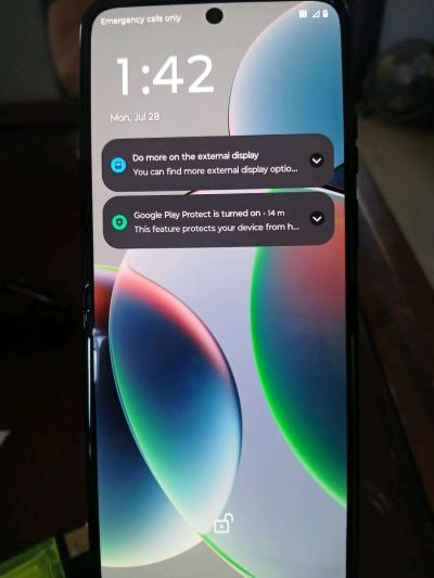 Motorola razr - Thumbnail 3