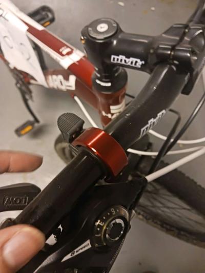 Red 2013 Haro Flightline Sport  Custom Wheel Art Flat Tire - Thumbnail 6