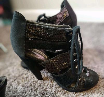 3 For 25 Womens Heels Size 6 through 6 and a half - Thumbnail 3