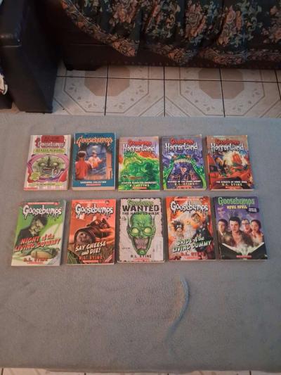 Lot Of 58 Horror Books - Thumbnail 2