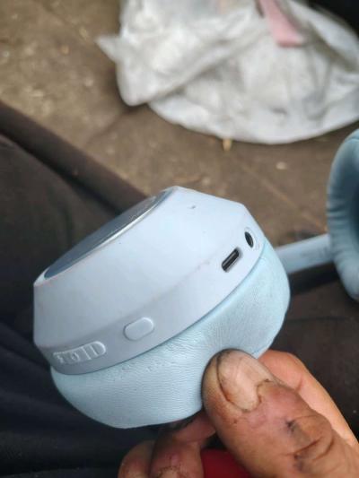 Blackstone Bluetooth Wireless Headphones - Thumbnail 3