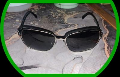 Designer sunglasses - Thumbnail 2