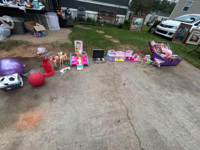 Toys new clothes shoes and more - Thumbnail 2