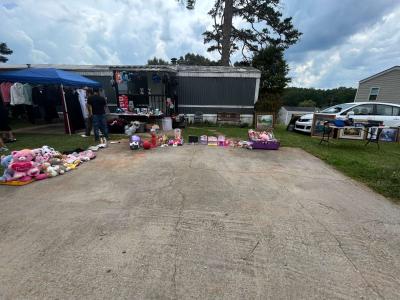 Toys new clothes shoes and more - Thumbnail 3