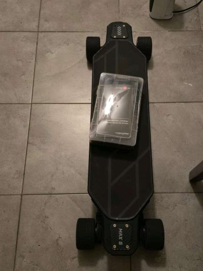 Max 6 electric skateboard - Thumbnail 1