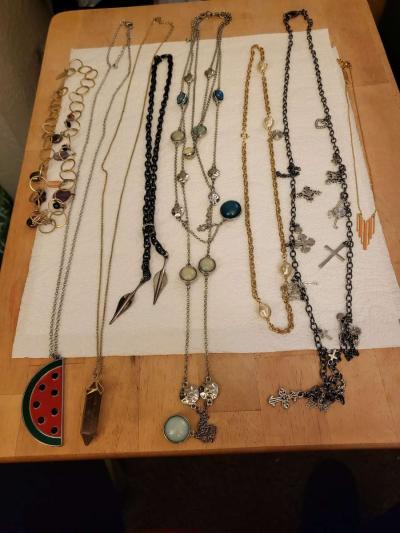 ASSORTED NECKLACES collection - Thumbnail 2