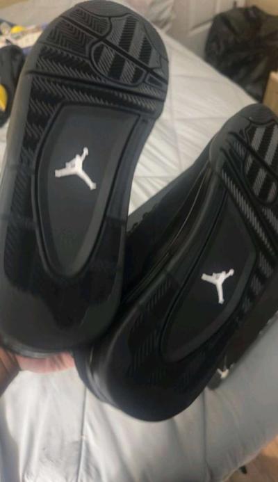 Jordan 4 retro black cats size 12 new - Thumbnail 2