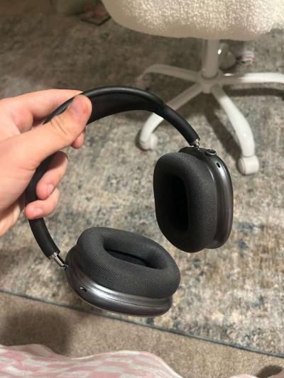 AirPods Max - Thumbnail 1