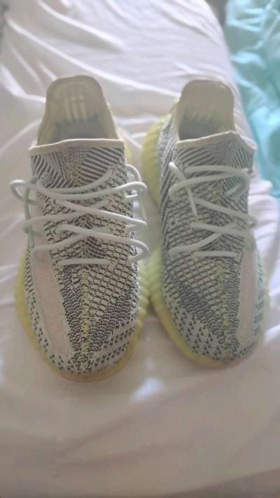 Yeezy 350 boost V2 - Thumbnail 5