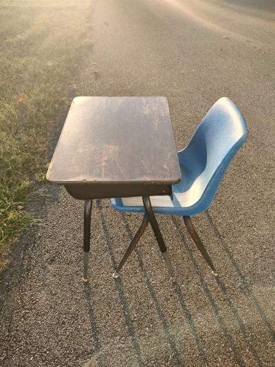 student desk with chair or a end table - Glade Hill, Virginia