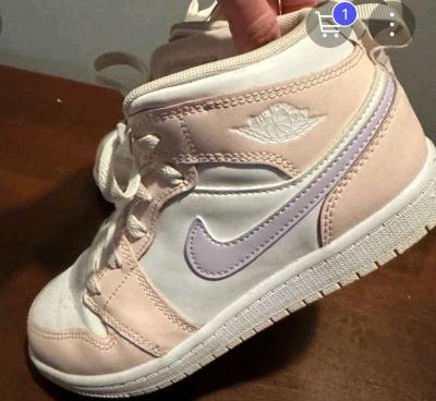 Violet Frost white pink Nike Air Jordans Big Youth Size 3 - Thumbnail 2
