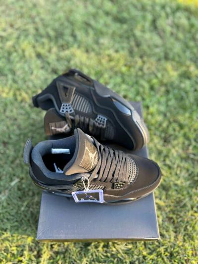 Jordan 4 Retro Black Cat 2025 - Thumbnail 2