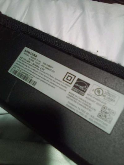 Samsung soundbar - Thumbnail 2