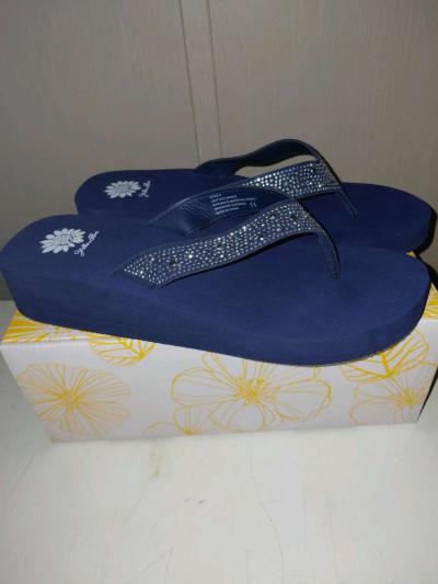 yellow box flip flops - Thumbnail 1
