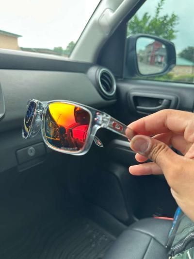 2 Oakleys Holbrook Sunglasses new - Pasadena, Texas