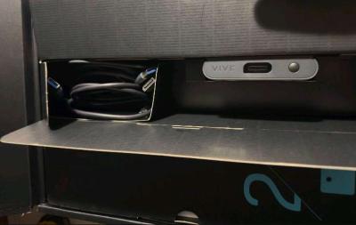 HTC vive pro 2 full kit new - Thumbnail 4