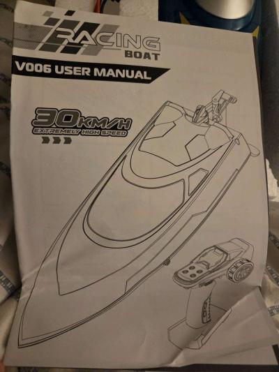 Remote Control RC Boat for Adults Kids for Pool Lake with 2 - Thumbnail 4