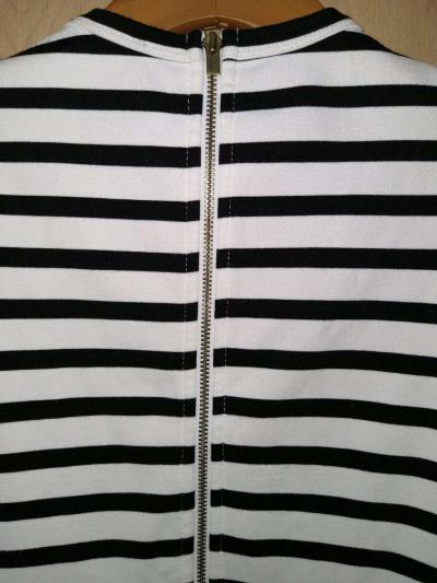 This Express Black  White Striped Bodycon Dress in size 0 is - Thumbnail 3