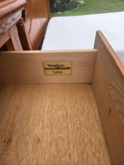 King Size Bedroom Set - Thumbnail 4