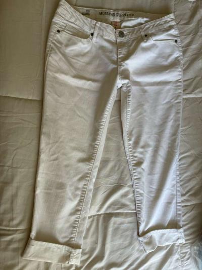 women shorts - Thumbnail 2