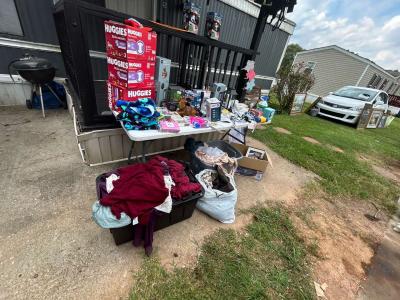 Toys new clothes shoes and more - Thumbnail 4