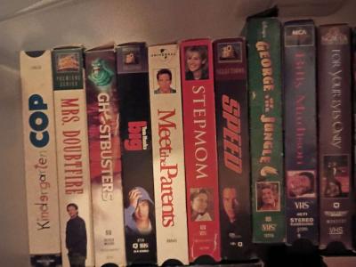 30 Walt Disney Movies And 34 Vhs Movies - Thumbnail 4