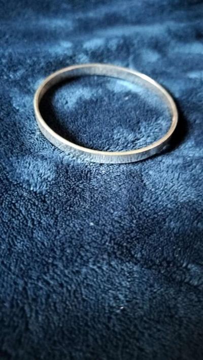 Two choker necklaces and a silver bracelet - Thumbnail 6