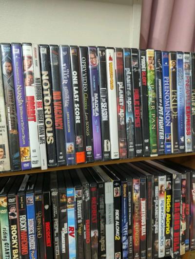 dvds movies - Thumbnail 2