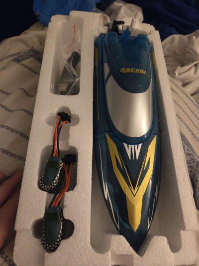 Remote Control RC Boat for Adults Kids for Pool Lake with 2 - Thumbnail 2