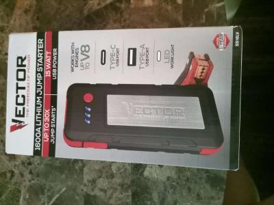 The VECTOR SS16LV 1600 Peak Amp LiIon Jump Starter Portable - Thumbnail 5