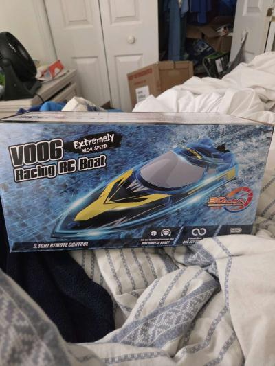 Remote Control RC Boat for Adults Kids for Pool Lake with 2 - Thumbnail 1