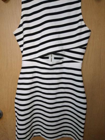This Express Black  White Striped Bodycon Dress in size 0 is - Thumbnail 4