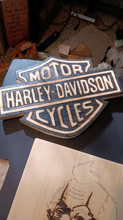 Harley Davidson pyrography - Thumbnail 2
