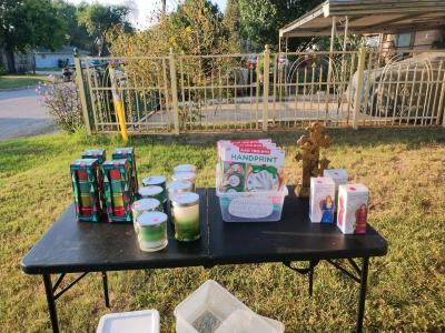 yard sale today and tomorrow - Thumbnail 6