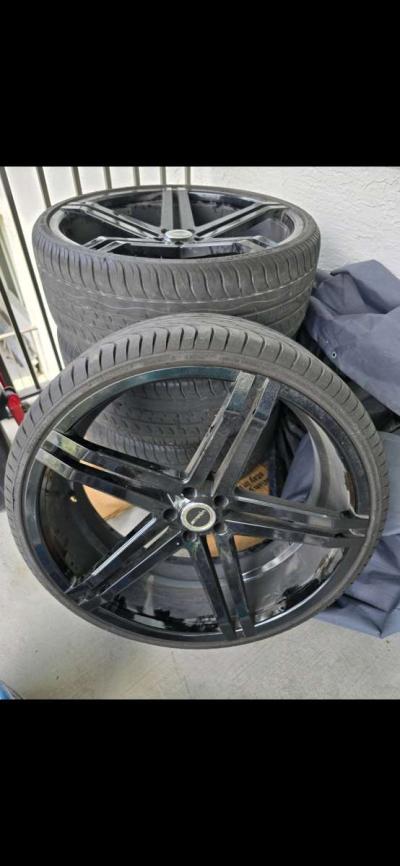 24x9 inch strada rims bolt pattern is 5x114 - Thumbnail 2